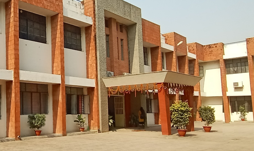 Iswar Saran Degree College Allahabad